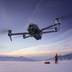 DJI Mavic 4 Pro dronas (DJI RC 2)